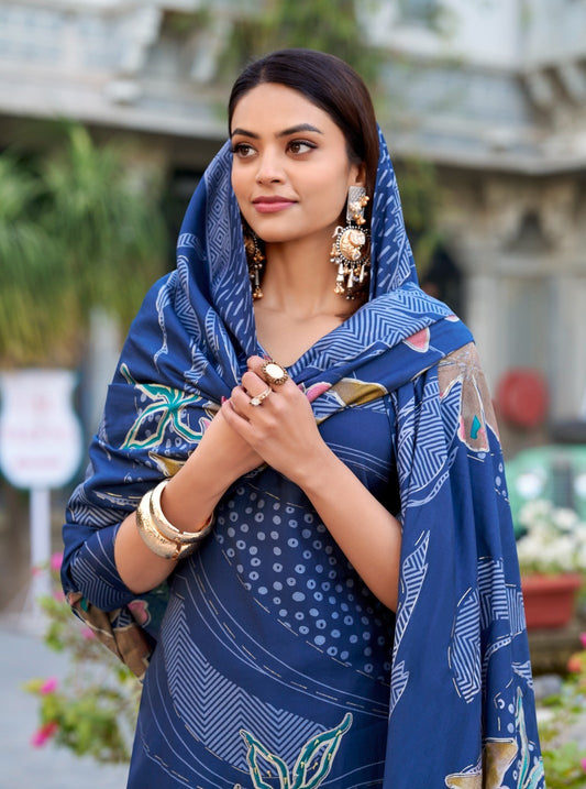 Ethnic Elegance – LIVAA Collection